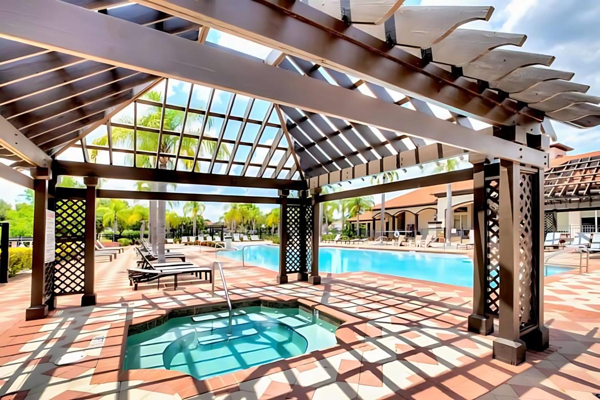 6Br Resort Home Near Disney - With Private Pool Hot Tub And Games Room คิสซิมมี ภายนอก รูปภาพ